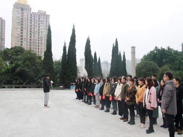 1639725867786012872.jpg 4 .jpg