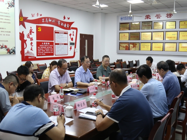 GwMB_1656466967512029650.jpg 7I1A5344.jpg