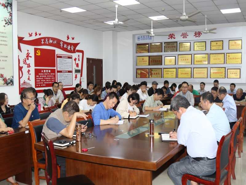 GIoR_1695876171908017899.jpg 7I1A8589.jpg